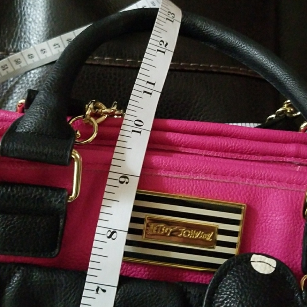 Designer Purse - Picture 8 of 8